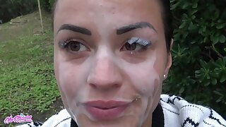 I'm in Public Park and make me a Massive Facial after a outside Blowjob